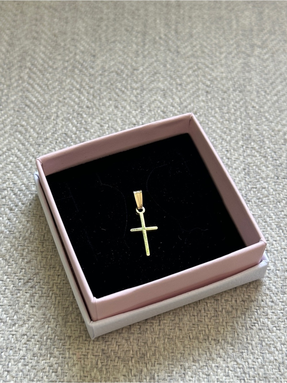10k cross pendant charm
